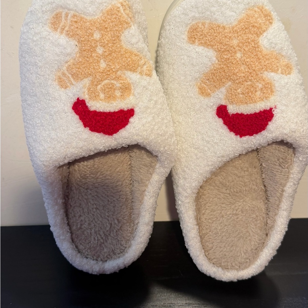 Cozy White Gingerbread Slippers with Red Accent